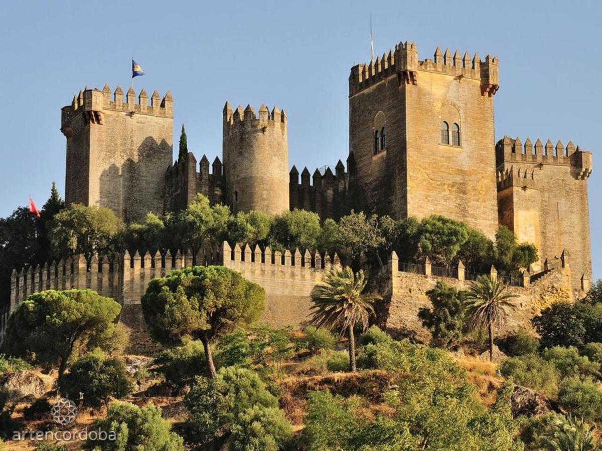 P Los Encantos De Almavir Kordoba Bagian luar foto