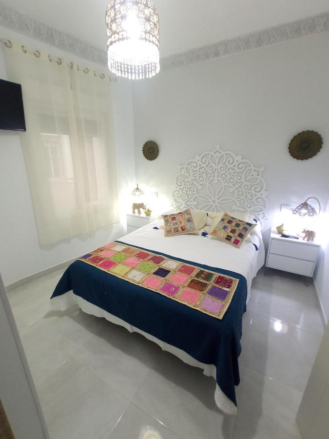 P Los Encantos De Almavir Kordoba Bagian luar foto